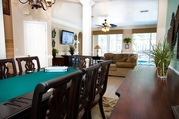 dining into family room